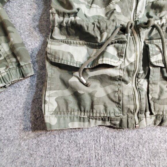 OLD NAVY Women’s Army Camo Flag Utility Full Zip Jacket Flap pockets Sz XS Small - Picture 7 of 13